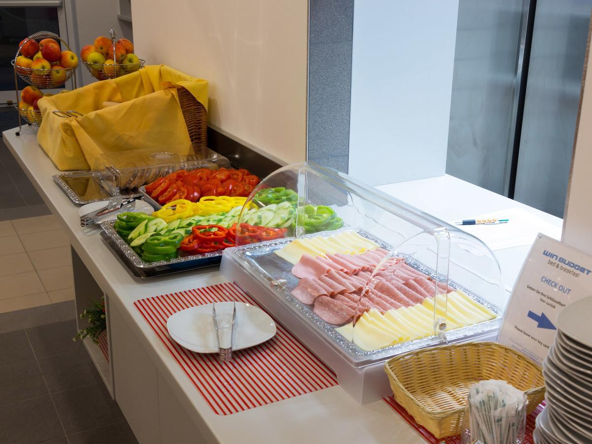 Winbudget "Bed&Breakfast" Wiener Neustadt Zewnętrze zdjęcie