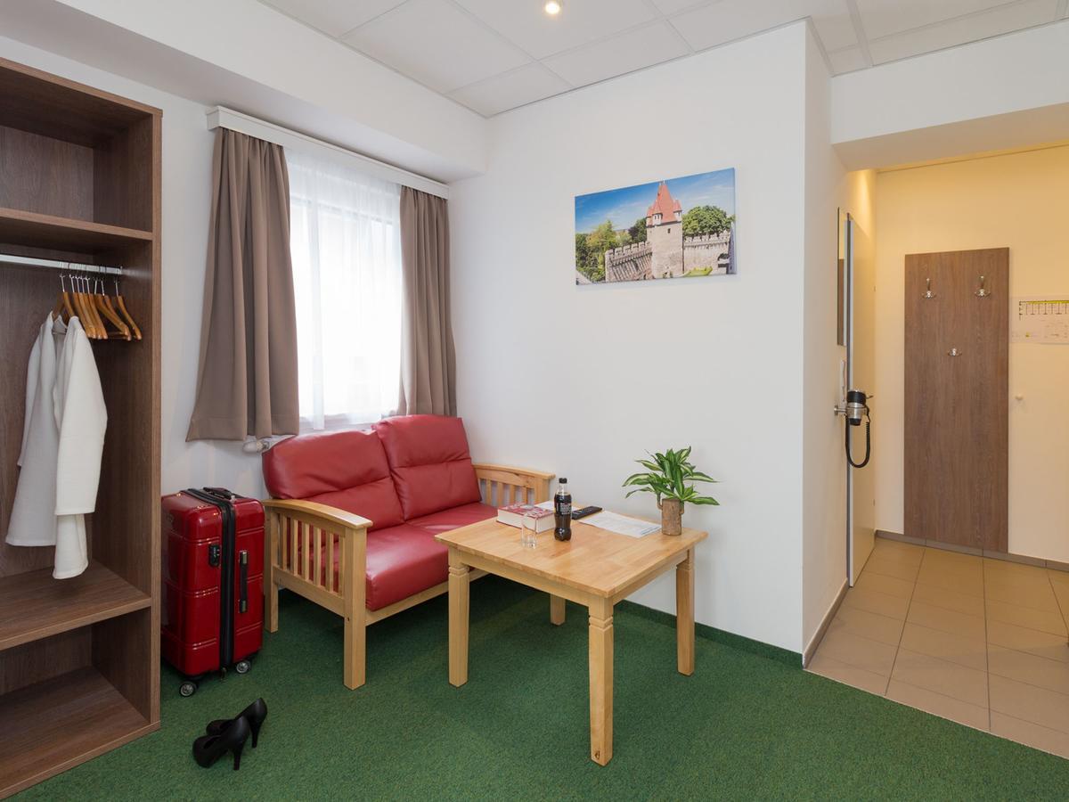 Winbudget "Bed&Breakfast" Wiener Neustadt Zewnętrze zdjęcie